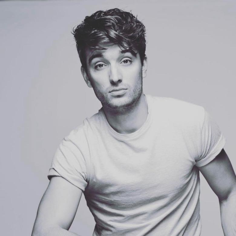 توم باركر Tom Parker - صورة من انستغرام Kelsey Parker