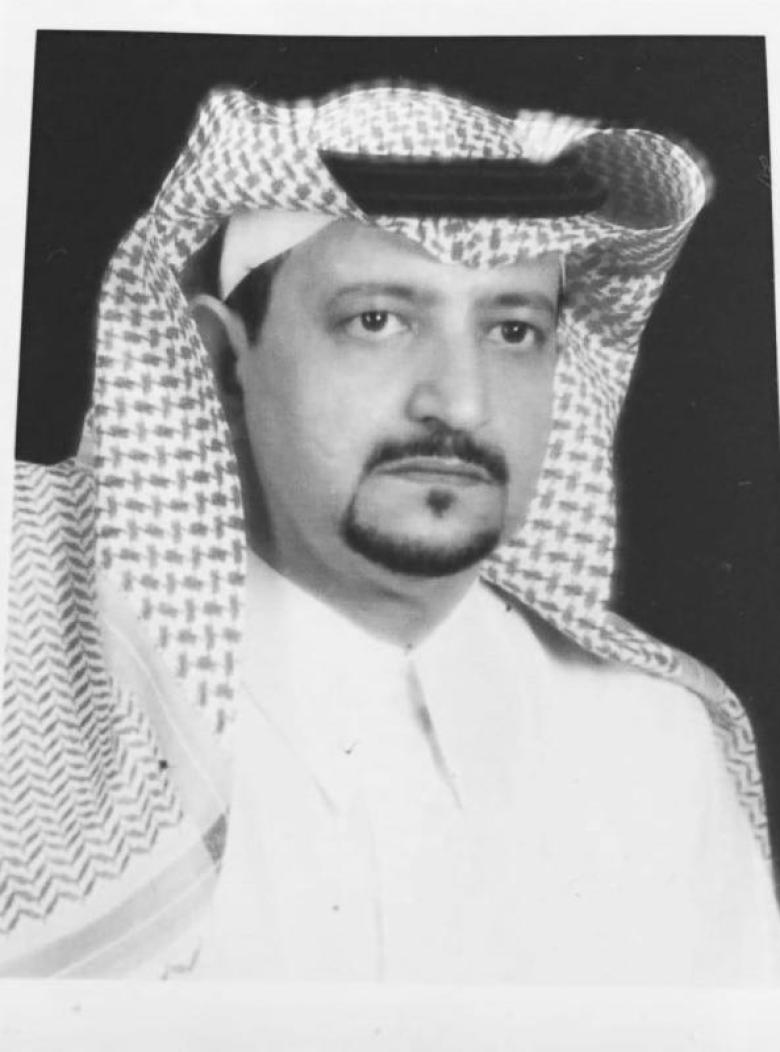 عبدالله الأفندي - صورة من جريدة عكاظ