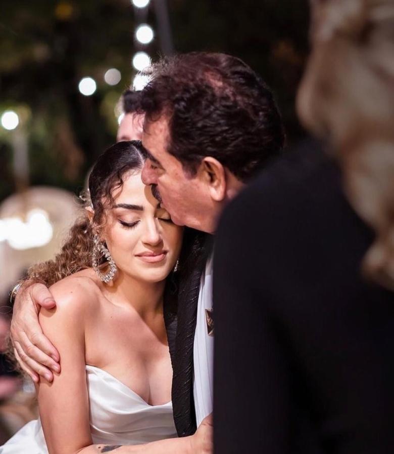 إبراهيم تاتليسيس من زفاف ابنته ديلان - الصورة من تويتر