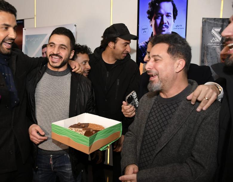 الاحتفال بعيد ميلاد هادي الباجوري في عرض فيلم أنا لحبيبي