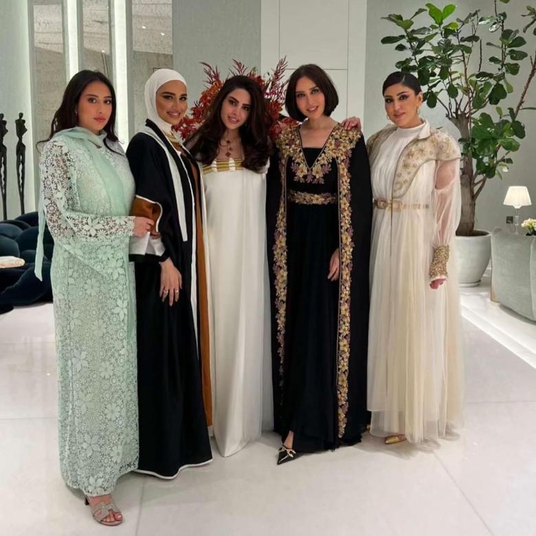 دانة الطويرش، الدكتورة خلود، فوز الفهد وجمال النجادة وفرح الهادي