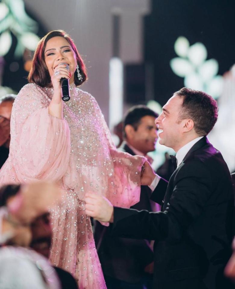شيرين عبدالوهاب وحسام حبيب في أحد الأعراس