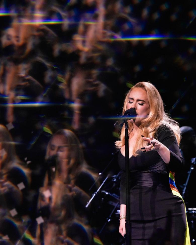 أديل- انستقرام @adele
