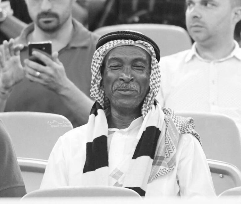 والد نجم الهلال سعود عبد الحميد - صورة من منصة إكس
