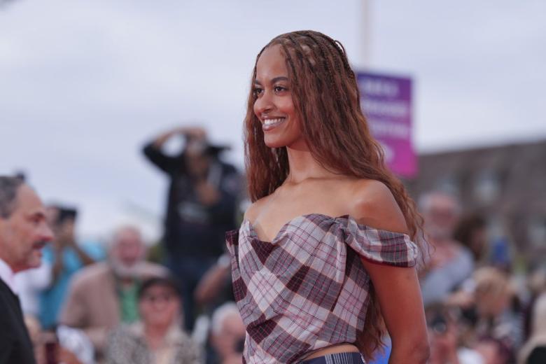 ماليا آن أوباما - صورة من حساب Festival de Deauville على إنستقرام