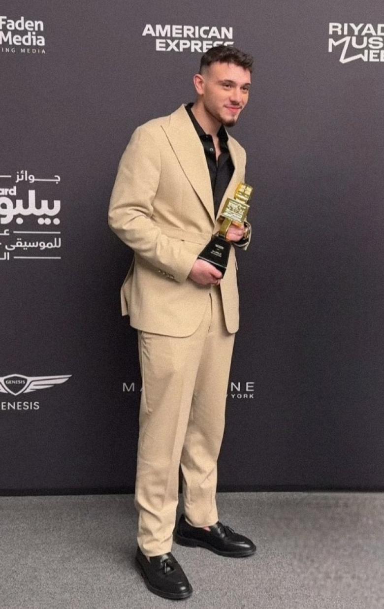 الشامي من جوائز بيلبورد عربية