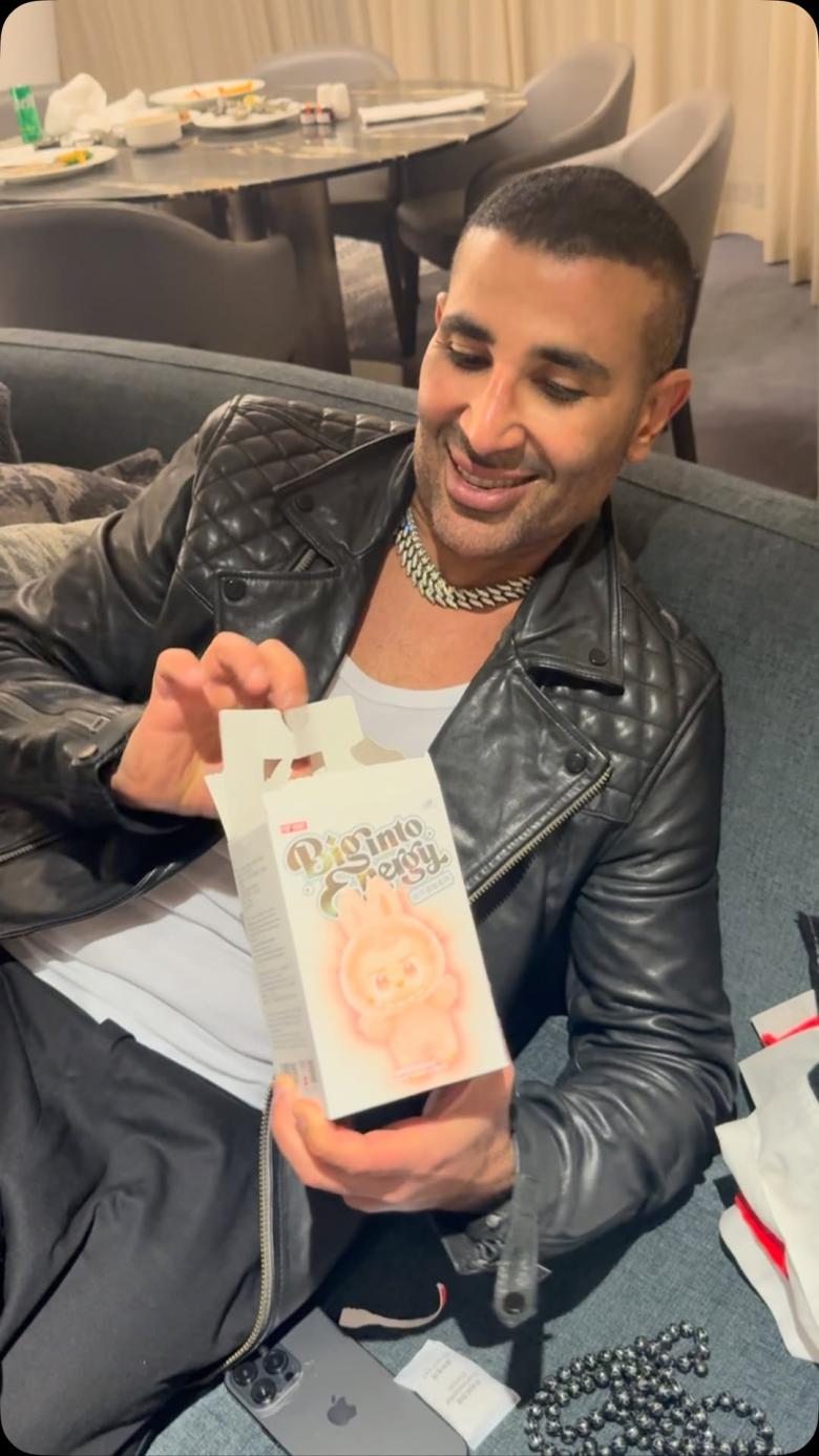 أحمد سعد يستعرض لعبة لا بوبو Labubu