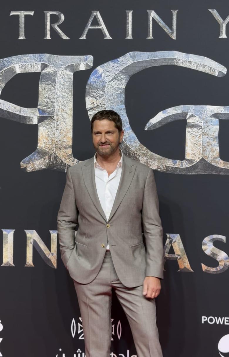 جيرارد بتلر Gerard Butler من العرض الأول لفيلم How to Train Your Dragon في الرياض
