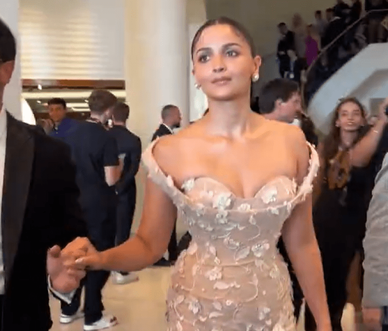 عليا بهات - Alia Bhatt
