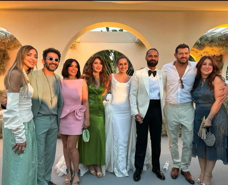 اطلالات يسرا وأسيل عمران ومنى زكي وغيرهن جميلة في زفاف أمينة خليل