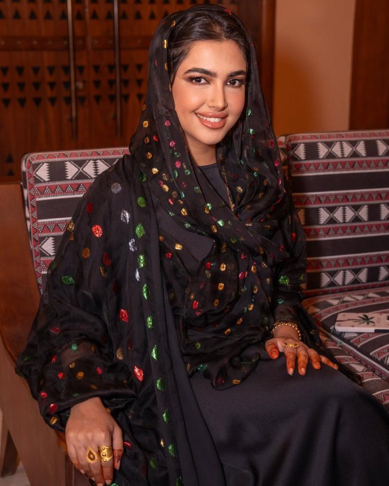 نجلاء الودعاني تعلن طلاقها رسميًا عبر سناب شات