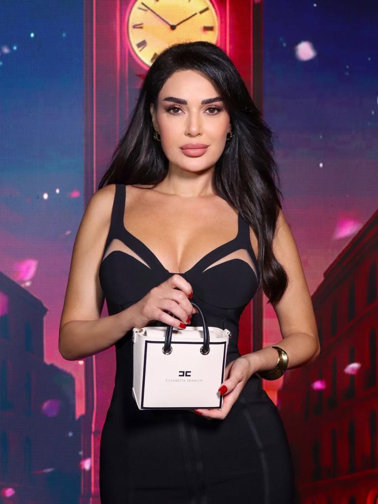 سيرين عبد النور تلفت الأنظار بفستان أسود ميدي من إليزابيتا فرانكي
