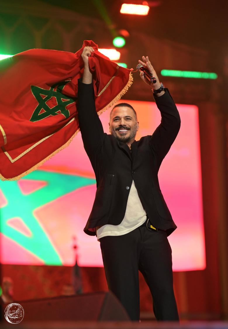 رامي عياش يُشعل مهرجان "مكناس" أمام أكثر من 60 ألف شخص