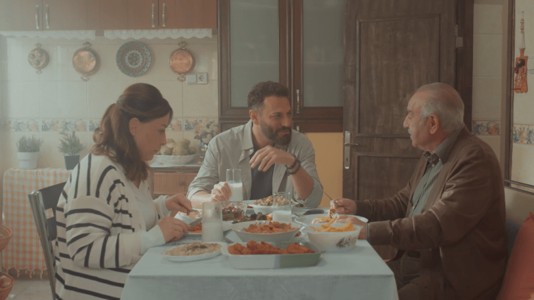 مسلسل سلمى الحلقة 11 - مسلسل امرأة التركي - مصدر الصورة شاهد