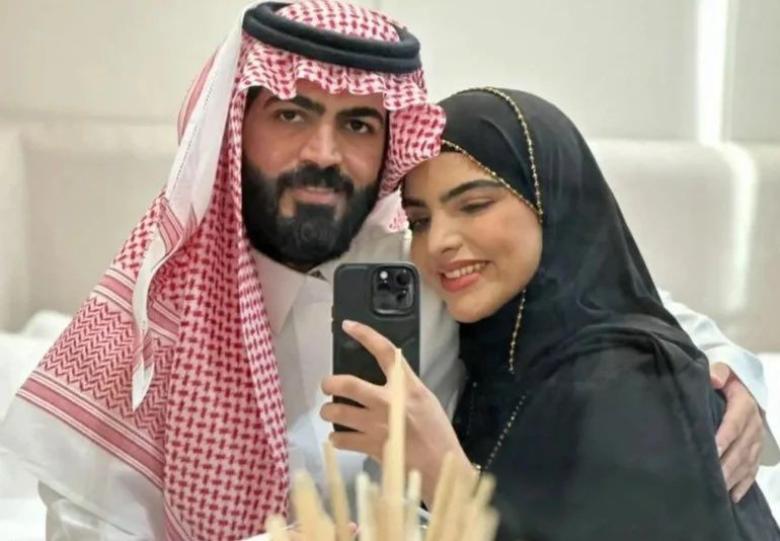 سارة الودعاني وزوجها عبد الوهاب السياف