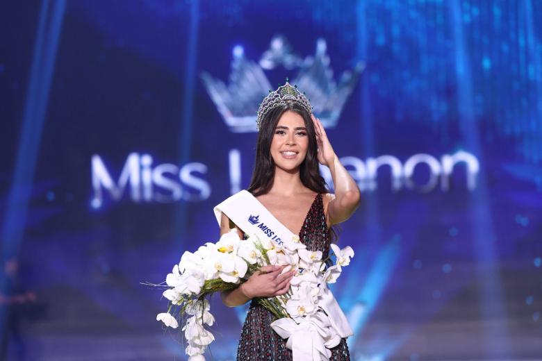 بيرلا حرب تتوّج ملكة جمال لبنان 2025 ونانسي عجرم بأداء حيّ