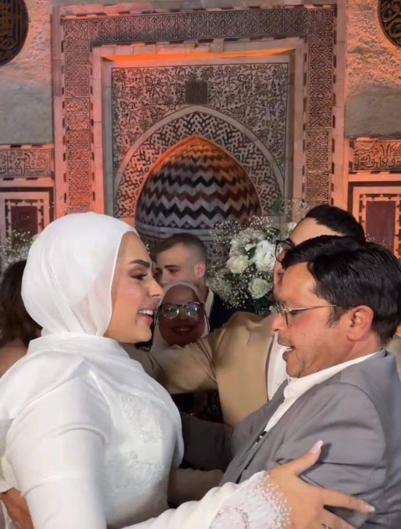 هنيدي يحتفل بعقد قران ابنته في أجواء عائلية هادئة