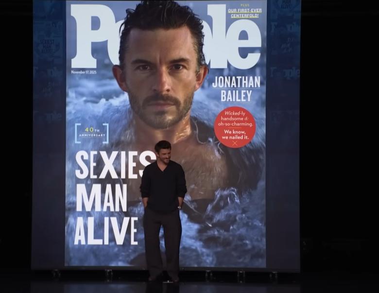  جوناثان بيلي Jonathan Bailey - مصدر من يوتيوب