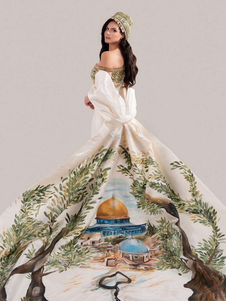 إطلالة فلسطينية أصيلة: قصة فستان نادين أيوب العالمي - الصورة من انستغرام نادين أيوب و Miss Palestine