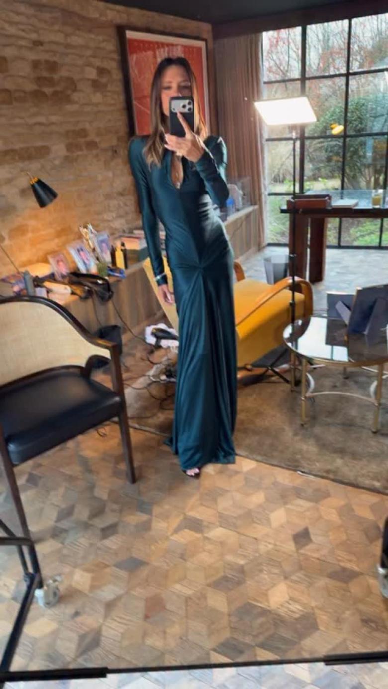 إطلالة فيكتوريا بيكهام وعائلتها في زفاف هولي رامزي