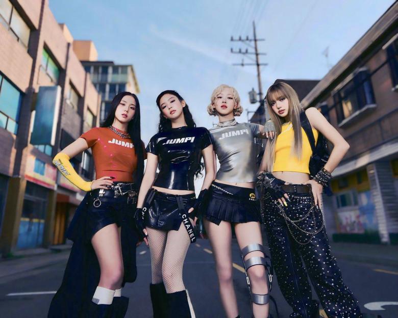 فرقة بلاكبينك - إنستغرام
