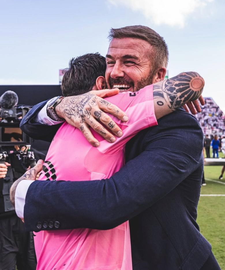 ديفيد بيكهام وليونيل ميسي - إنستغرام