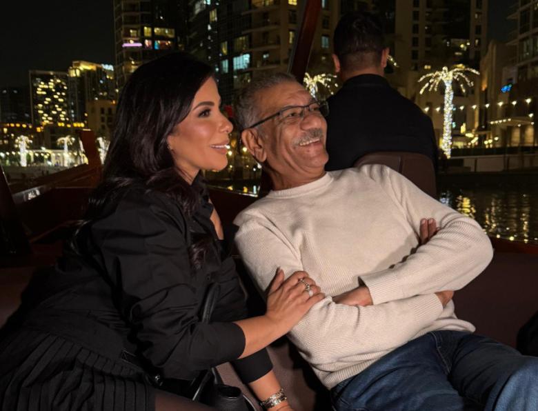 منى زكي و سيد رجب - صورة  معدلة 