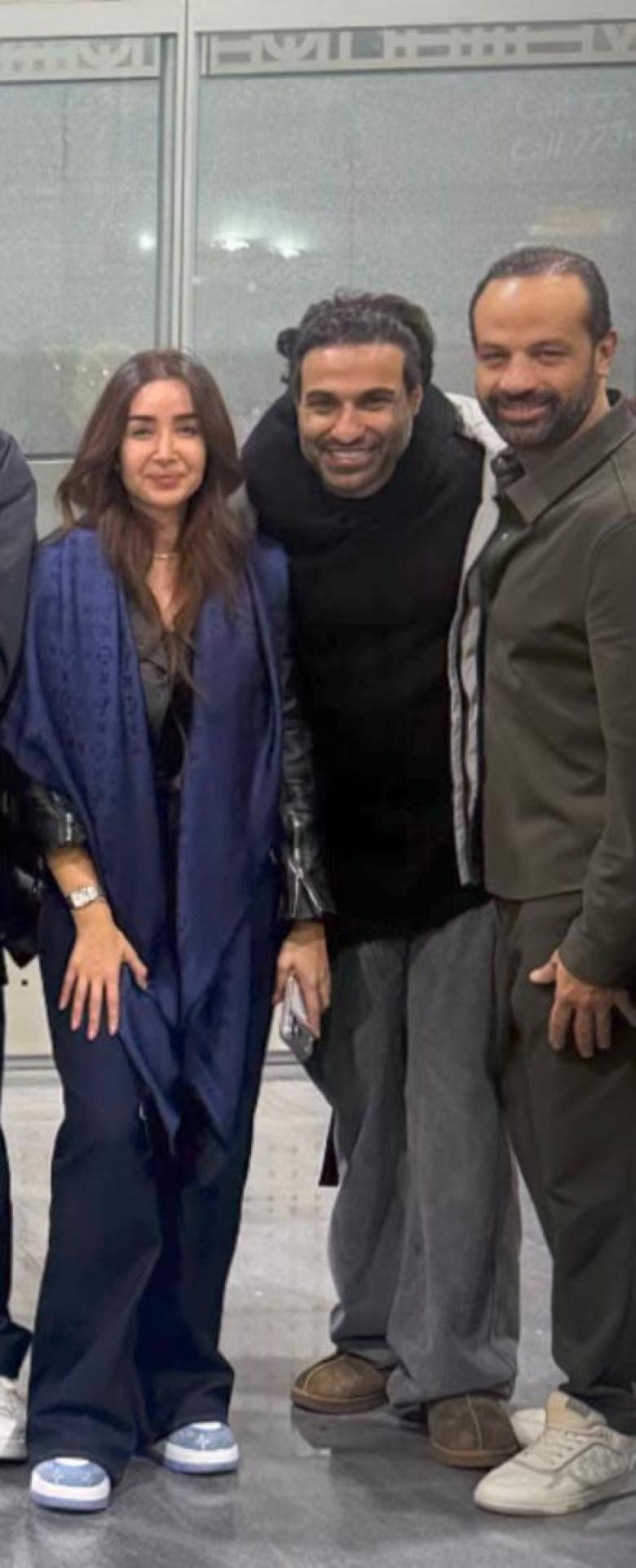 أحمد فهمي وهنا الزاهد بالمطار