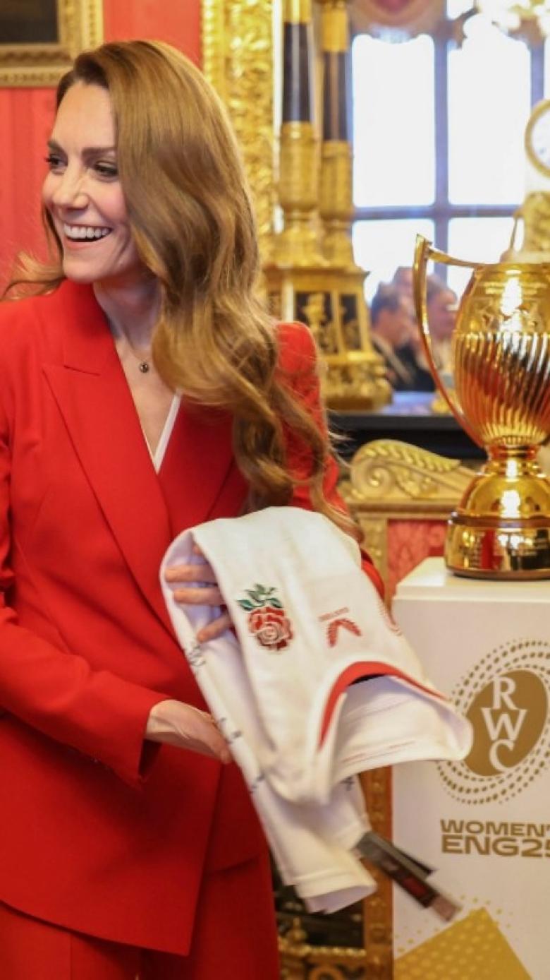 كيت ميدلتون بطابع الـ Power Dressing من توقيع ألكسندر ماكوين