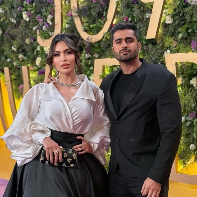 الدكتورة خلود و أمين 