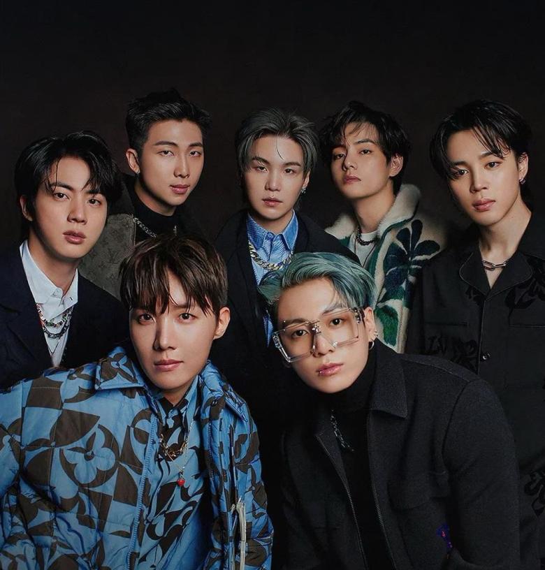 فرقة بي تي إس - إكس