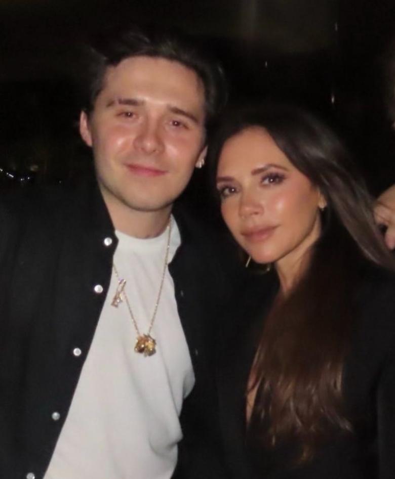 “الرقصة غير اللائقة” بين فيكتوريا وبروكلين بيكهام