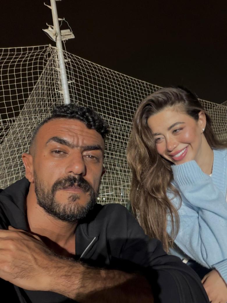 أحمد العوضي ويارا السكري