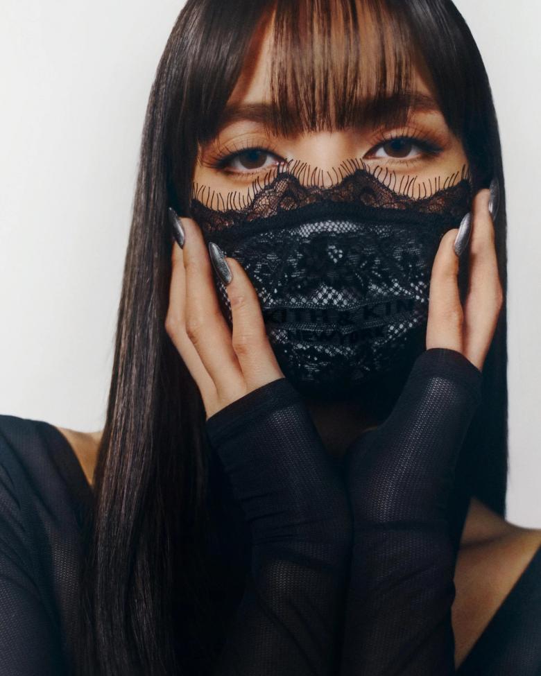 تعاون جديد يجمع Kith وليسا في مجموعة ربيع 2026 النسائية