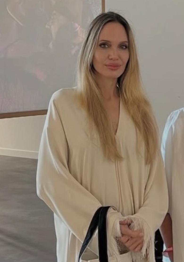 انجيلينا جولي