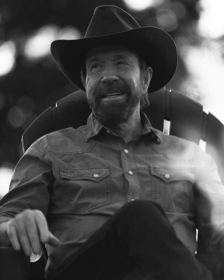 تشاك نوريس- صورة من إنستاغرام