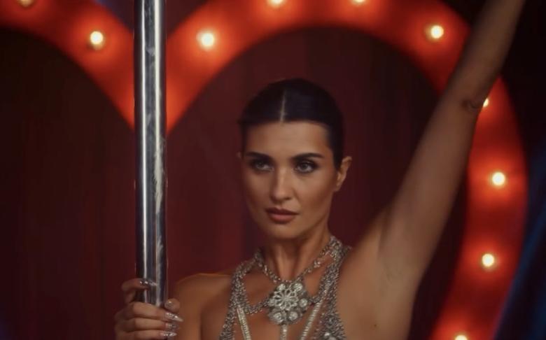 توبا بويوكستون تفاجئ الجمهور بأداء جريء في فيلم Sultana بعد 3 أشهر تدريب