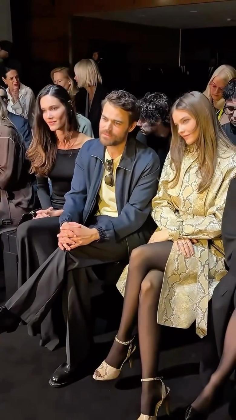 إطلالات النجوم في عرض إيلي صعب خريف 2026 في باريس