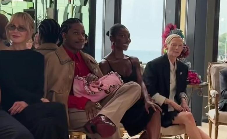 تارا عماد ونيكول كيدمان وغيرهن.. في عرض شانيل كروز 2026  