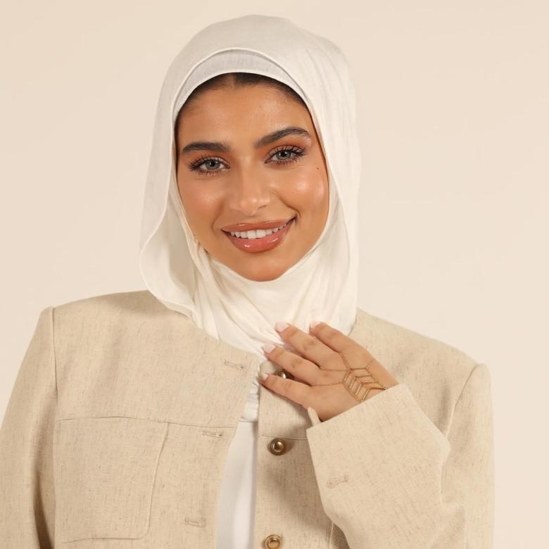 رهف العنزي تفاجئ جمهورها بقرار ارتداء الحجاب