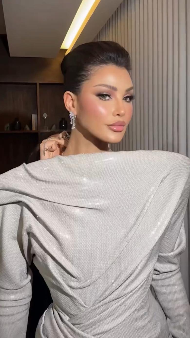 إطلالة أميمة طالب بفستان من توقيع نيكولا جبران بقصة هيكلية 