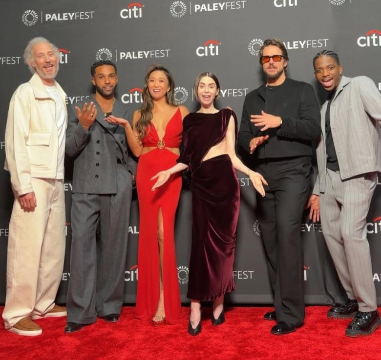  نجوم Emily in Paris يعلنون انتقال الموسم الجديد إلى اليونان