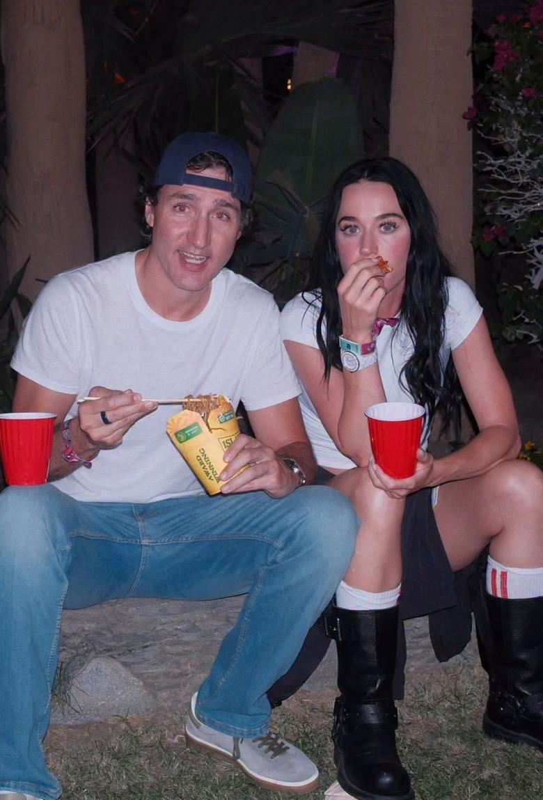 كايتي بيري وجاستن ترودو - كوتشيلا 2026