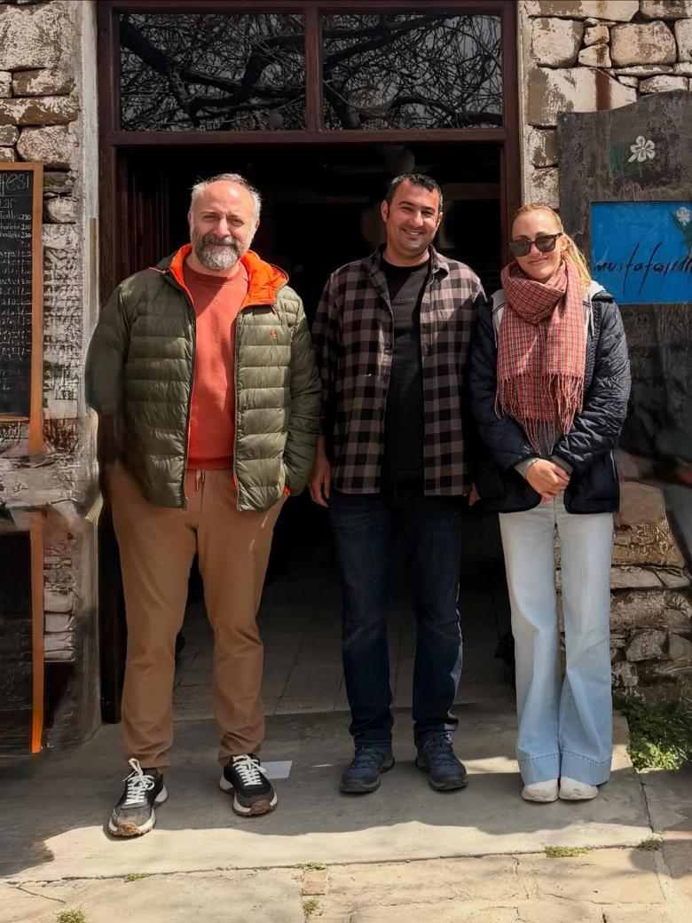 خالد أرغنتش و مريم أوزرلي من أجواء تصوير فيلم ربيع في امروز 