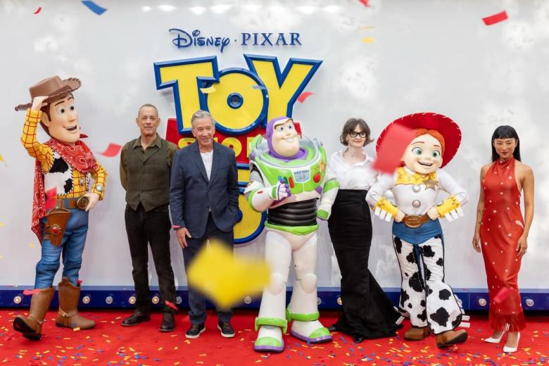 نجوم Toy Story 5 - عرض لندن