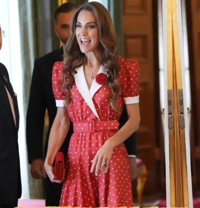لأول مرة.. كيت ميدلتون ترتدي Rodarte بفستان يحمل رسالة أمل