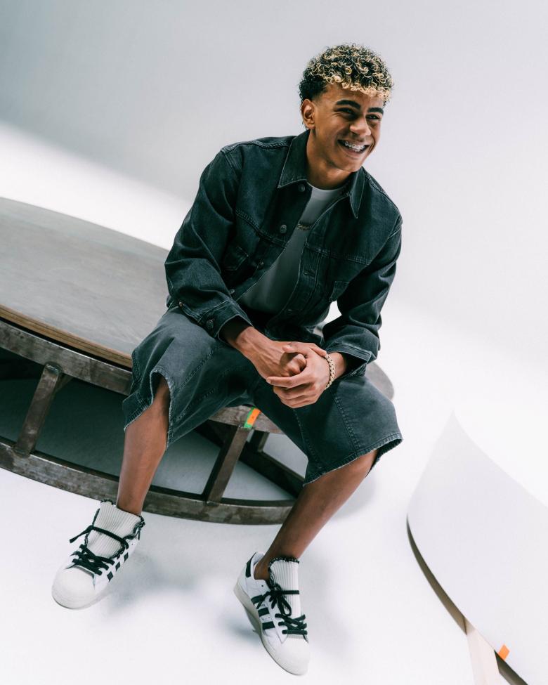 بعد التتويج بالمونديال..لامين يامال نجم حملة American Eagle - الصورة من انستغرام American Eagle