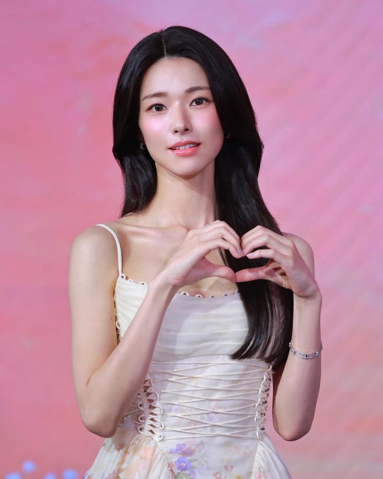 Ha Young - ها يونغ