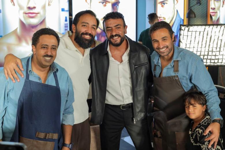 أحمد العوضي من تصوير فيلم الفيل عالدرفيل