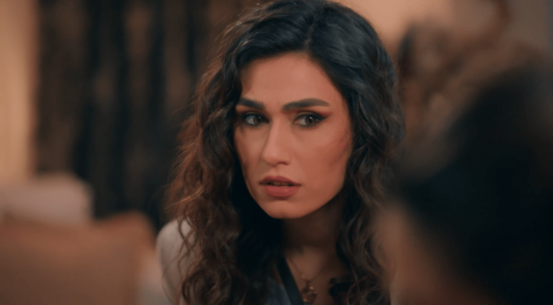 مسلسل حب على ورق الحلقة 63 - مصدر الصورة شاهد